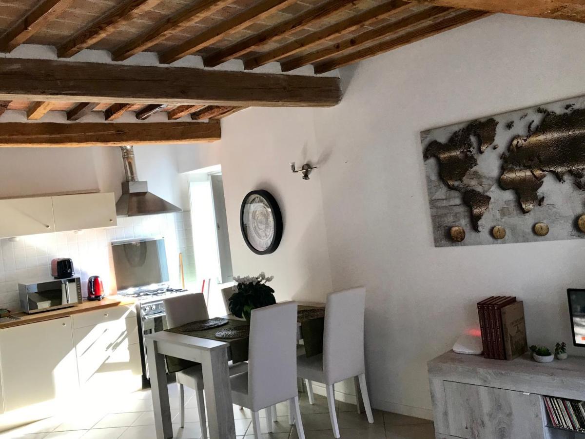 Le Deja Vue Apartment Citta di Castello Bagian luar foto