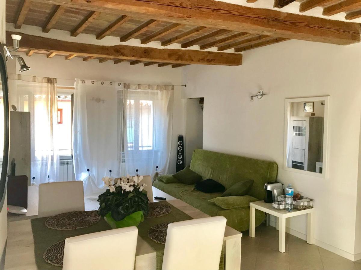 Le Deja Vue Apartment Citta di Castello Bagian luar foto